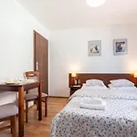 Na Zoloju